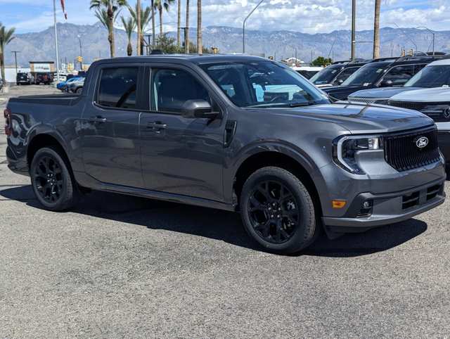 2026 Ford Maverick Lobo Standard