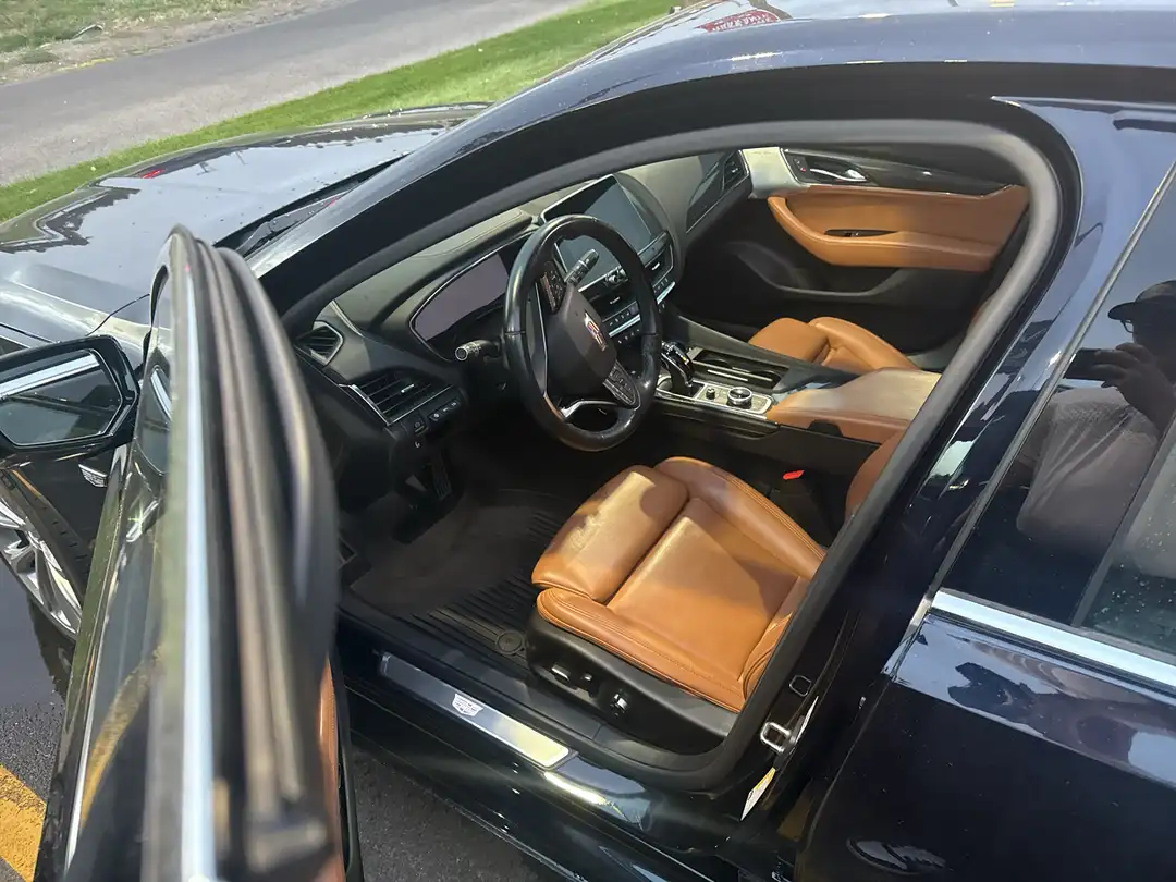 2021 Cadillac Ct5 Premium Luxury - Image 3