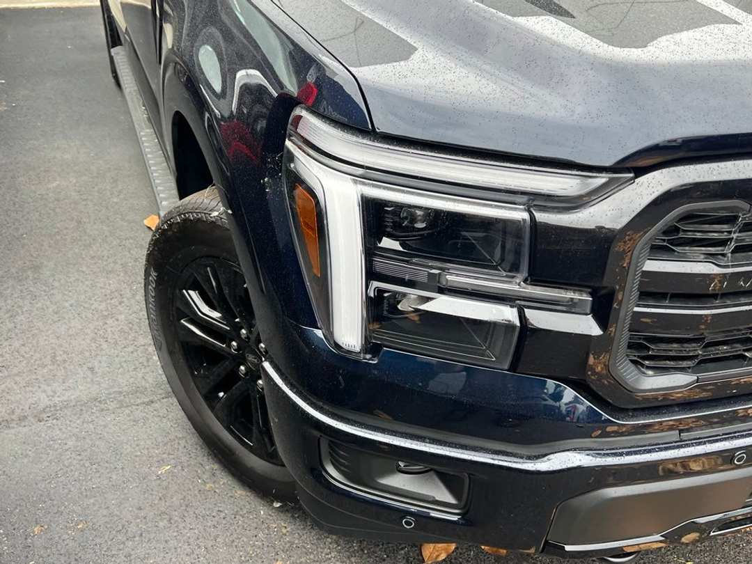 2026 Ford F-150 Lariat - Image 2
