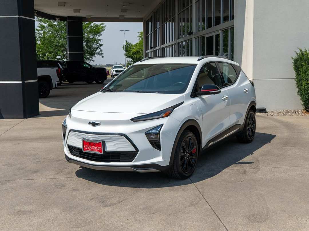 2023 Chevrolet Bolt Euv Premier - Image 3