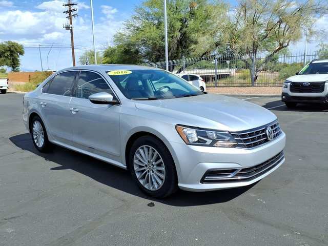 2016 Volkswagen Passat 1.8T SE
