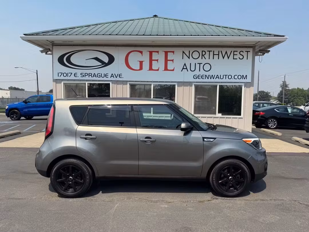 2019 Kia Soul Base - Image 2