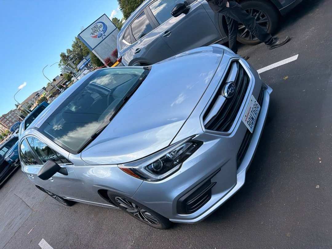 2019 Subaru Legacy 2.5i - Image 2