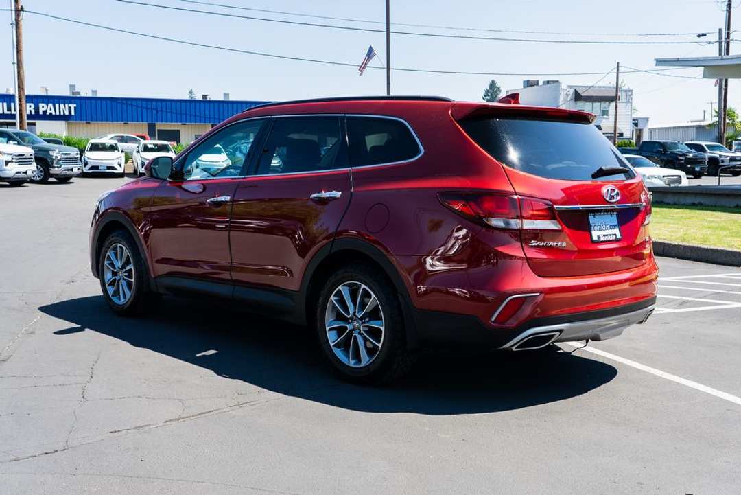 2018 Hyundai Santa Fe SE - Image 2