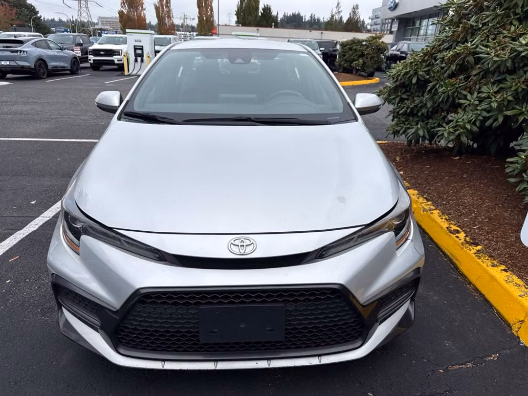 2020 Toyota Corolla SE - Image 2