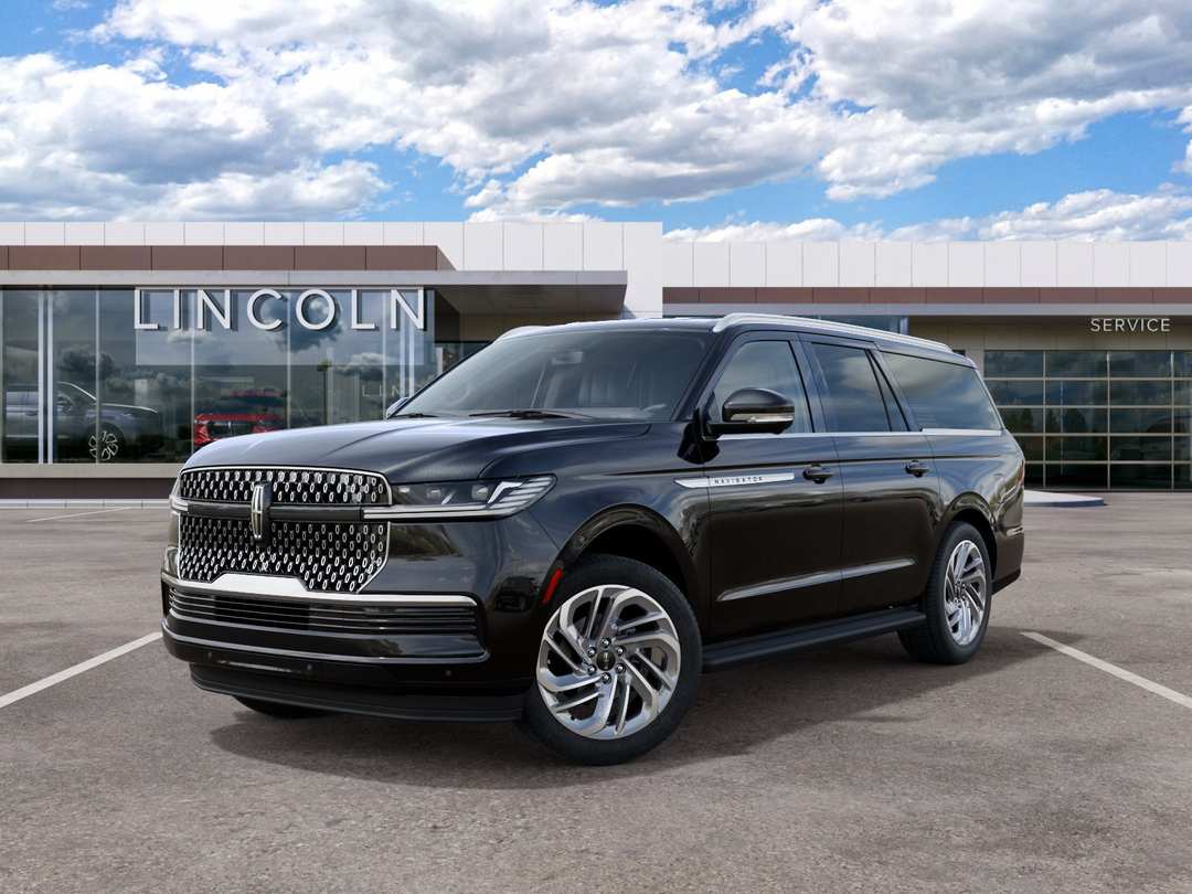 2027 Lincoln Navigator L Premiere - Image 2