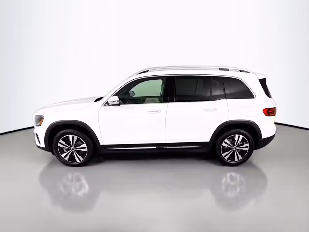 2026 Mercedes-Benz GLB GLB 250 - Image 2