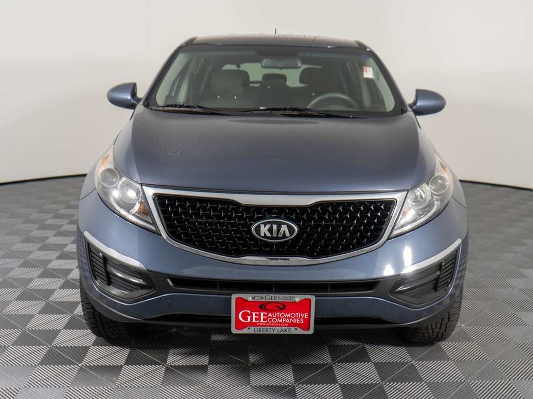 2015 Kia Sportage LX - Image 2