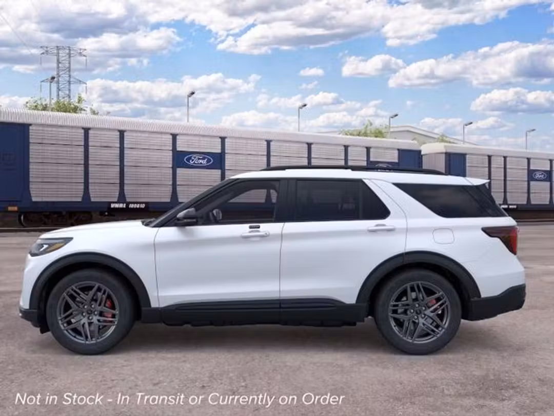 2026 Ford Explorer ST - Image 3