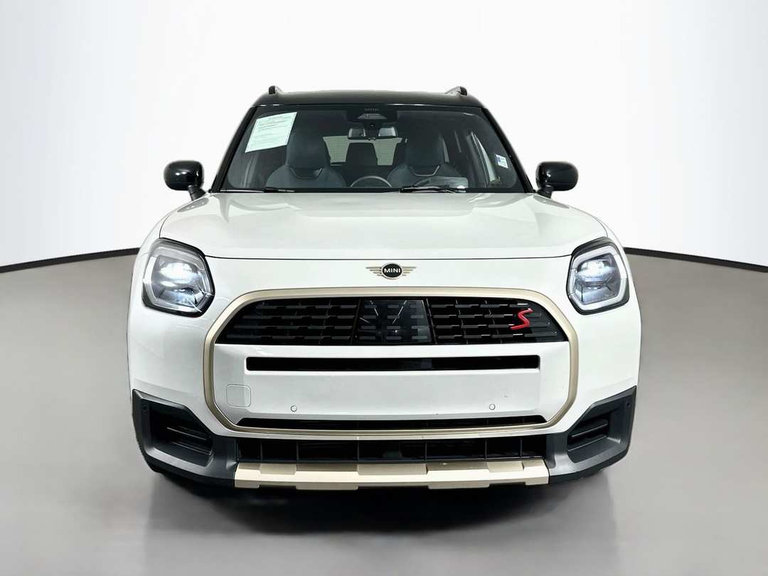 2025 MINI Cooper S Countryman Signature Plus - Image 2