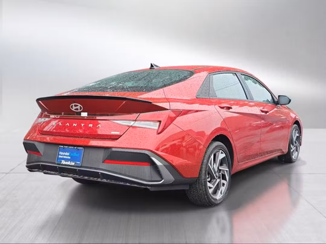 2025 Hyundai Elantra Hybrid SEL Sport - Image 3