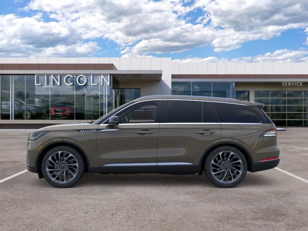 2026 Lincoln Aviator Reserve - Image 3