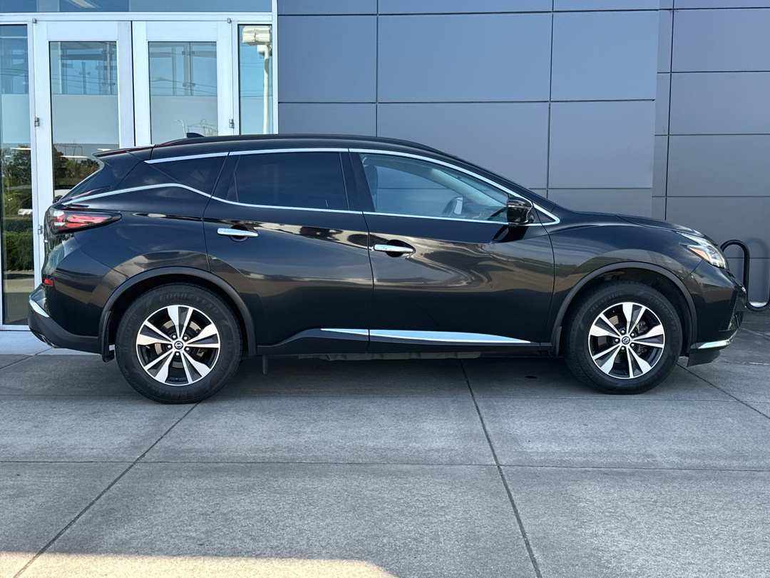 2020 Nissan Murano SV - Image 2