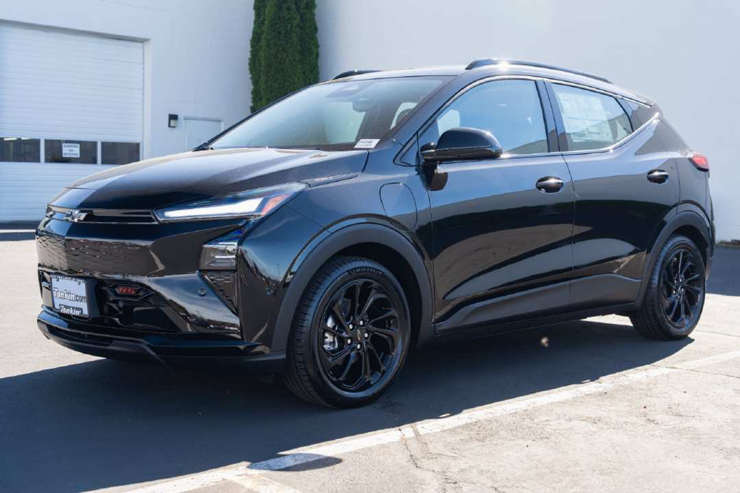 2027 Chevrolet Bolt Ev RS - Image 3
