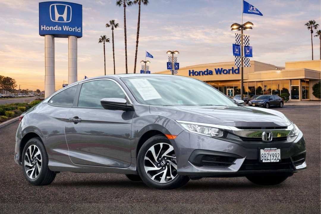 2017 Honda Civic LXP - Image 2