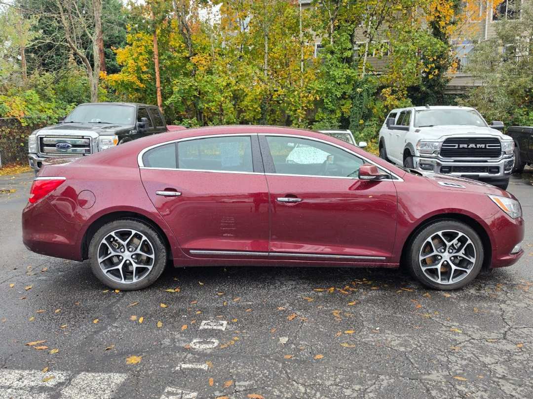2016 Buick Lacrosse Sport Touring - Image 3