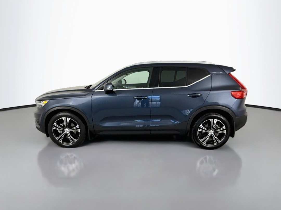 2022 Volvo Xc40 T5 Inscription - Image 2