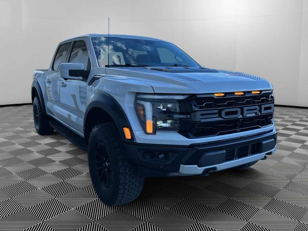 2025 Ford F-150 Raptor - Image 3