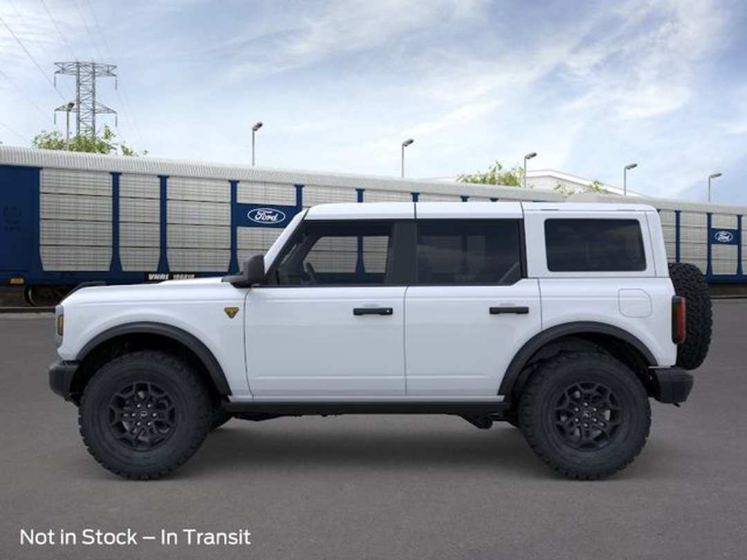 2026 Ford Bronco Badlands - Image 3