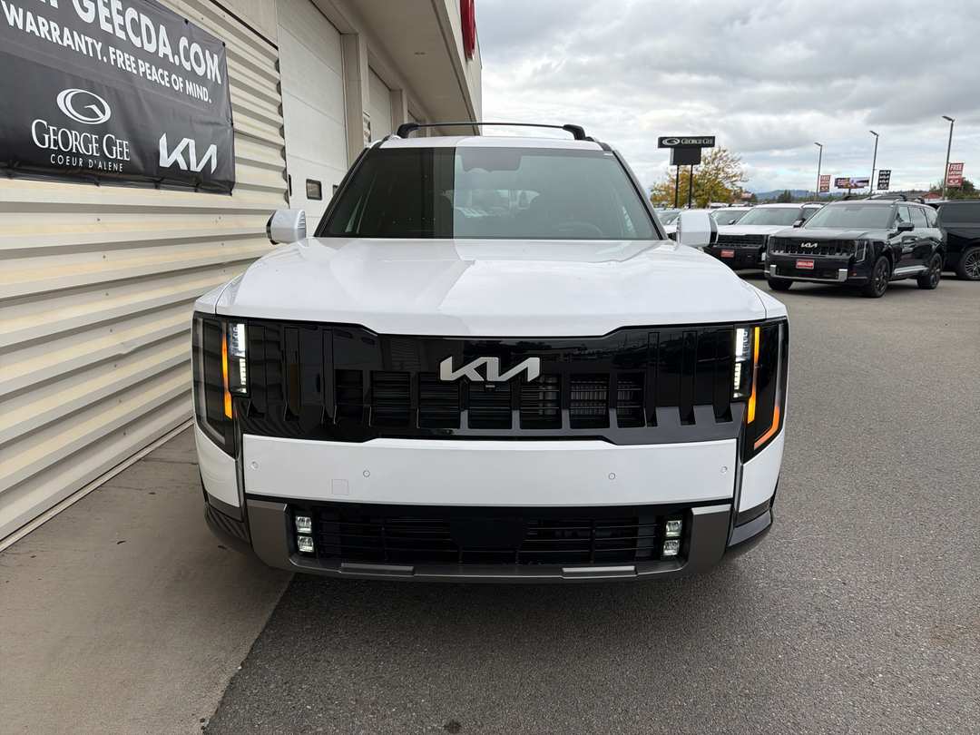 2027 Kia Telluride SXPrestige - Image 2