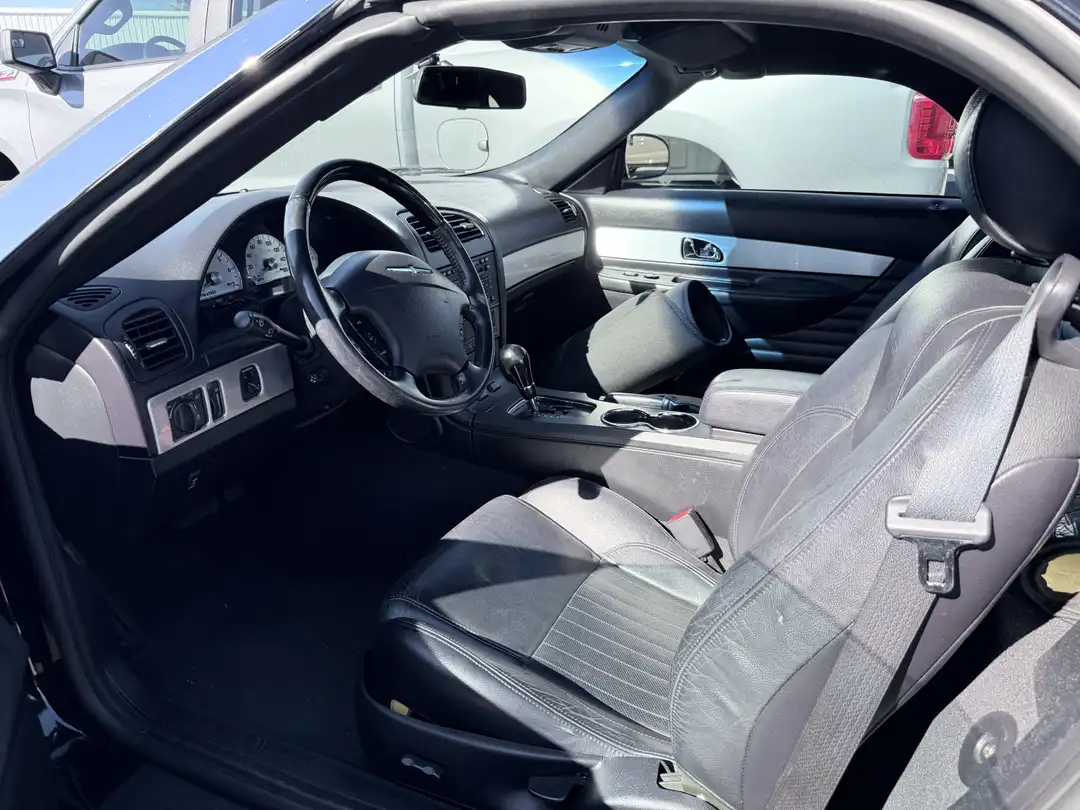 2004 Ford Thunderbird Premium - Image 2