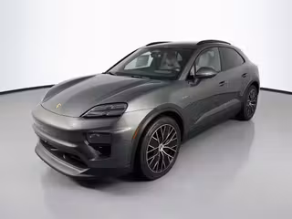 2026 Porsche Macan 4S