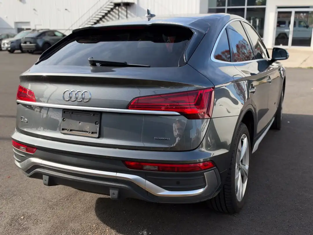 2022 Audi Q5 Sportback 45 S line Premium - Image 2