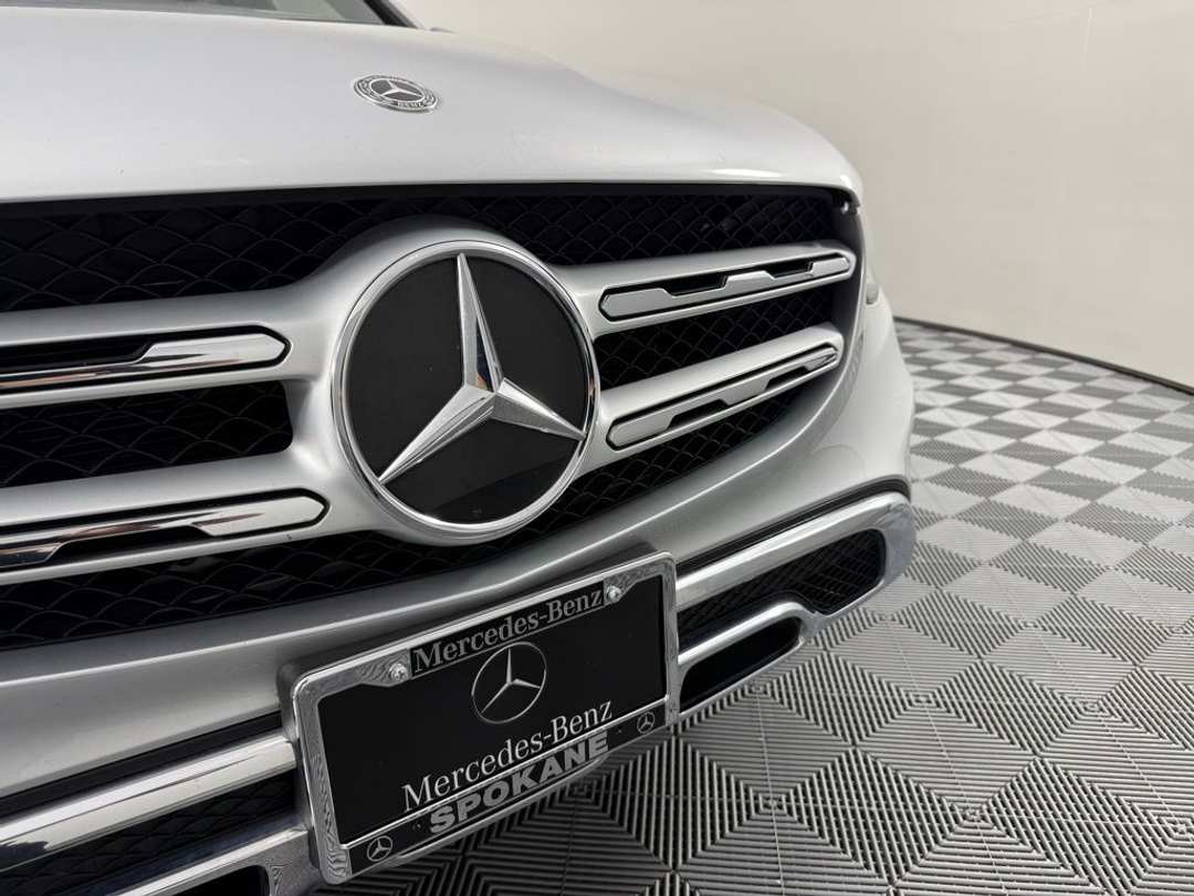 2020 Mercedes-Benz GLC 300 - Image 2