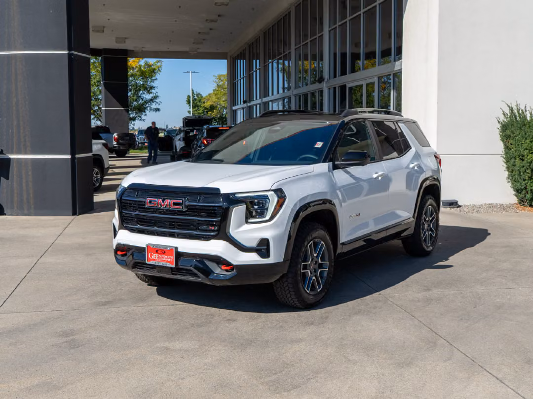 2027 GMC Terrain AT4 - Image 3