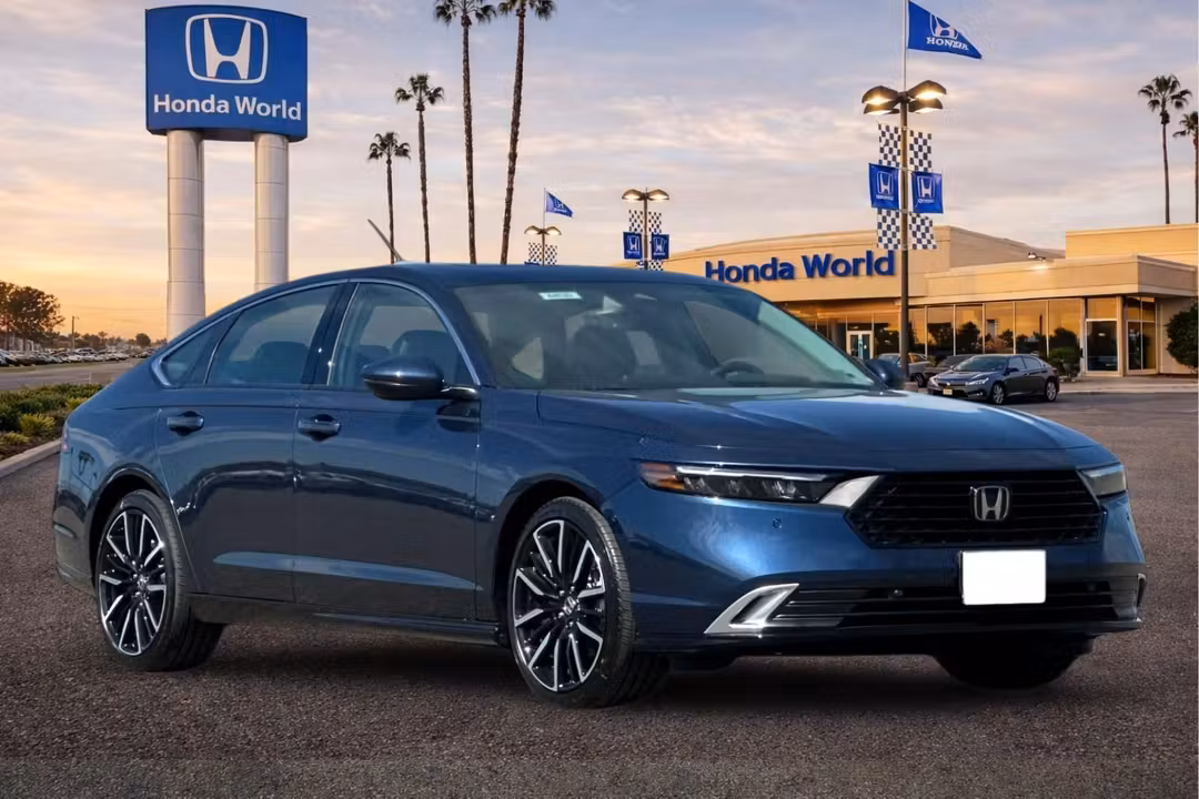 2026 Honda Accord Hybrid Touring - Image 2