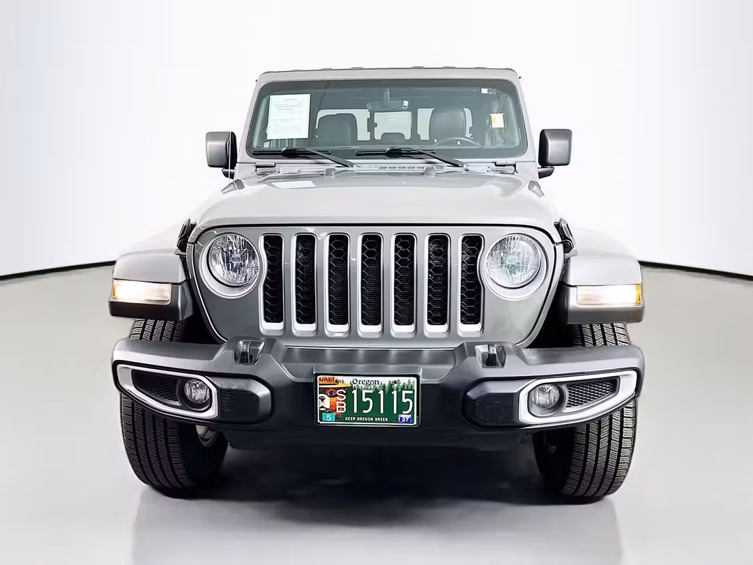 2021 Jeep Gladiator Overland - Image 3