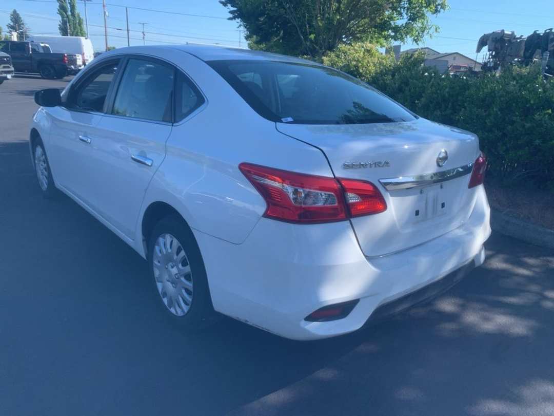 2018 Nissan Sentra S - Image 2