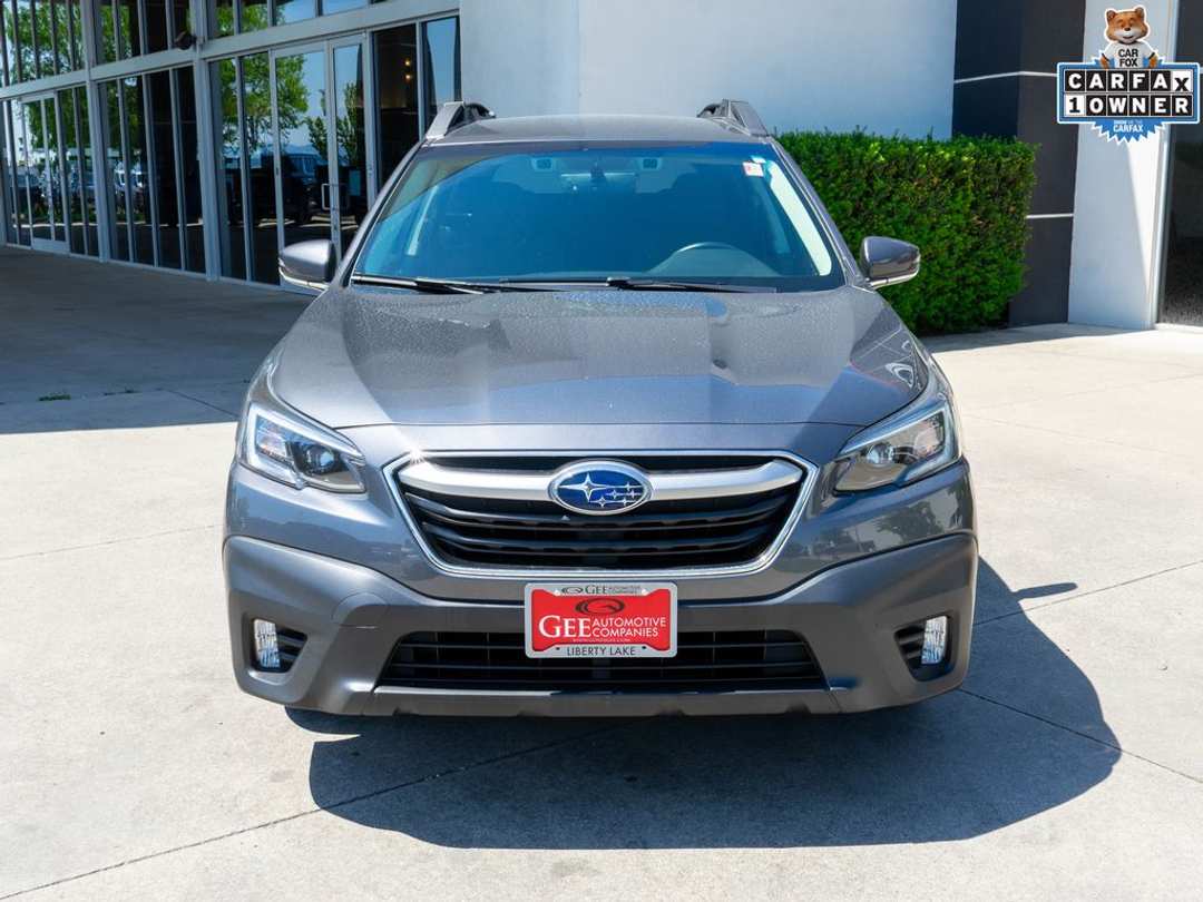 2020 Subaru Outback Premium - Image 2