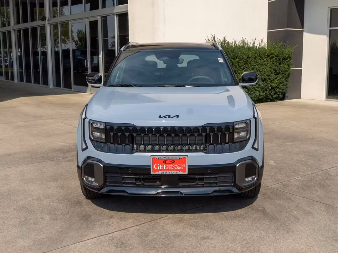 2027 Kia Seltos XLine S - Image 2