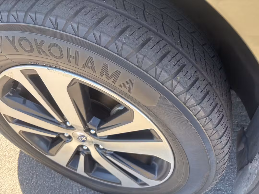2018 Subaru Outback 3.6R - Image 2