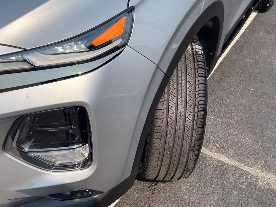 2020 Hyundai Santa Fe Limited - Image 3