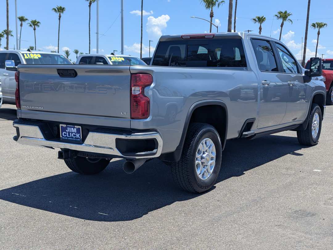 2026 Chevrolet Silverado 2500Hd LT - Image 2