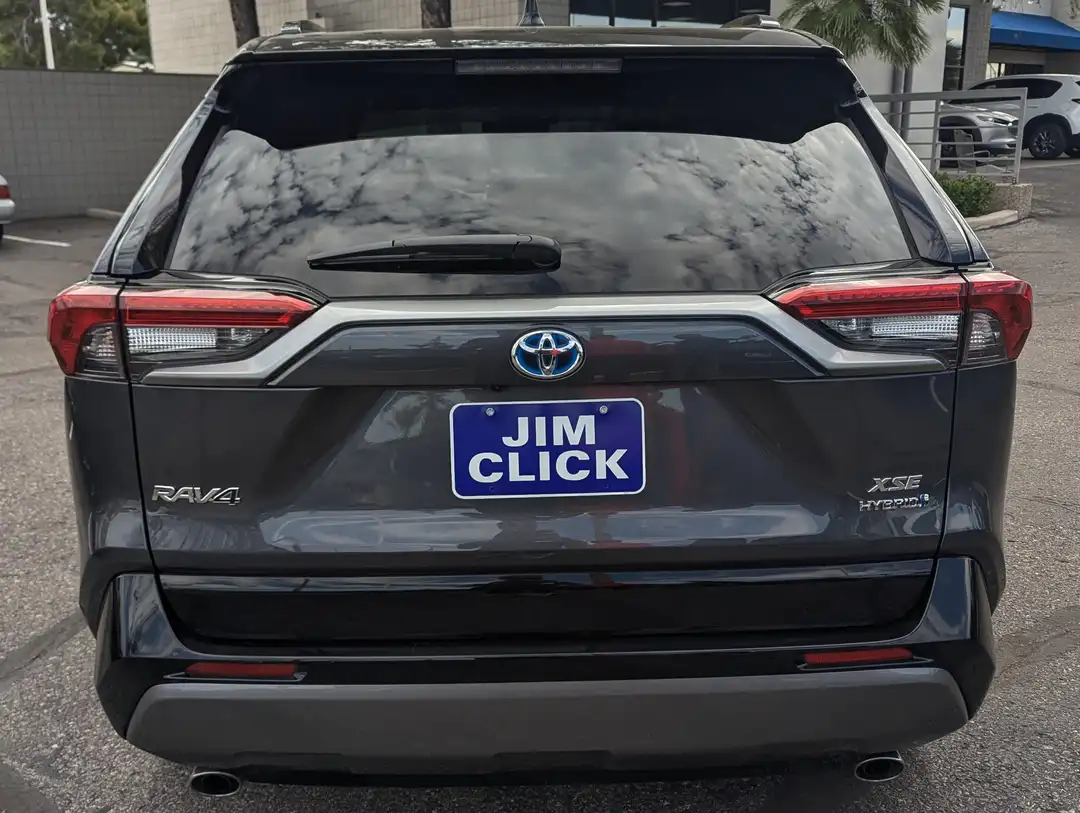 2021 Toyota Rav4 Hybrid XSE - Image 3