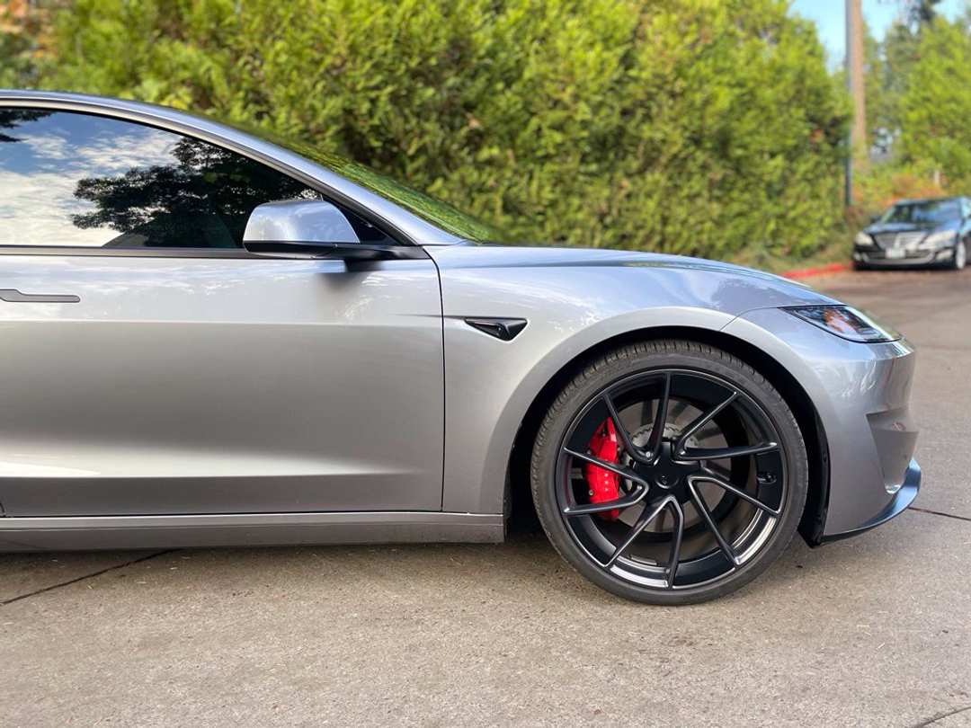 2026 Tesla Model 3 Performance - Image 2
