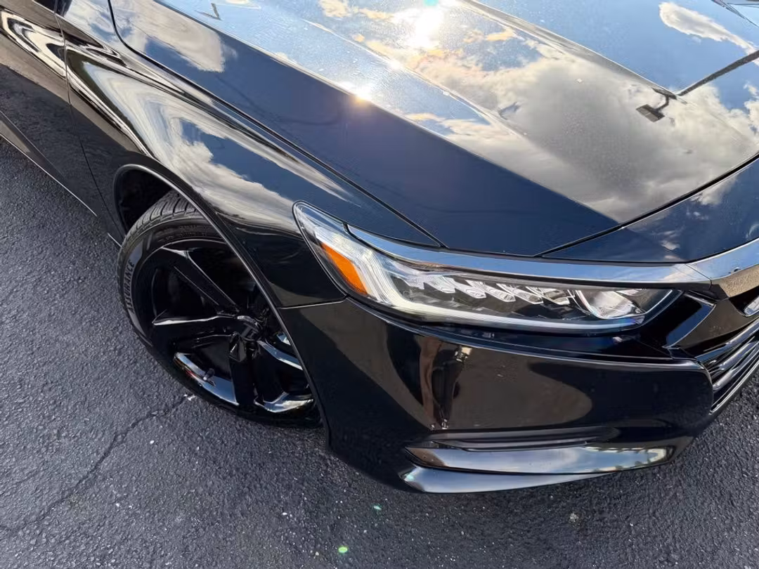 2019 Honda Accord Sport - Image 2