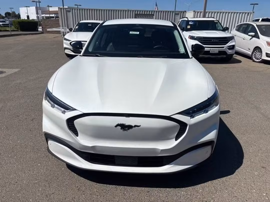2023 Ford Mustang Mach-E Select - Image 3