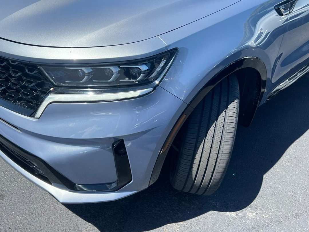 2022 Kia Sorento SX - Image 3