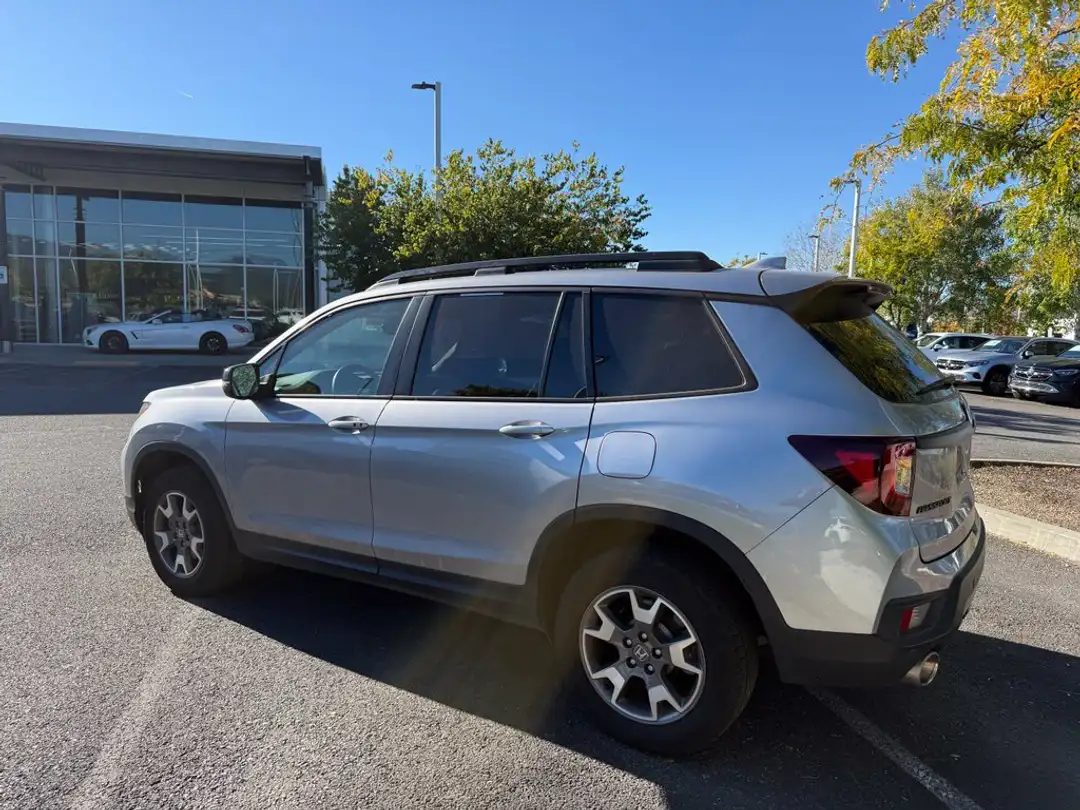 2023 Honda Passport TrailSport - Image 3