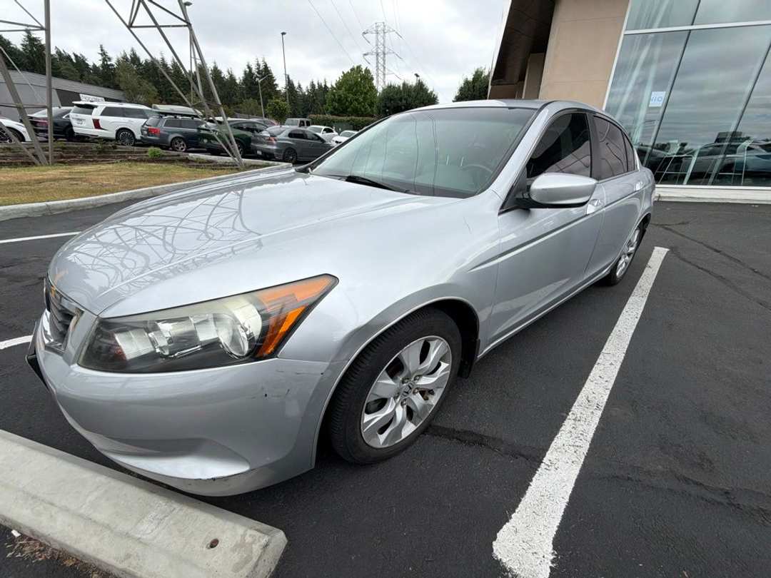 2009 Honda Accord EXL - Image 2