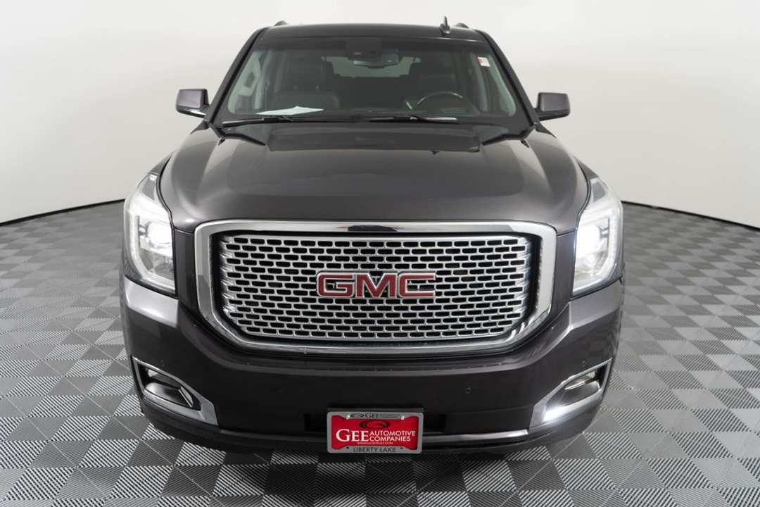 2016 GMC Yukon Denali - Image 2