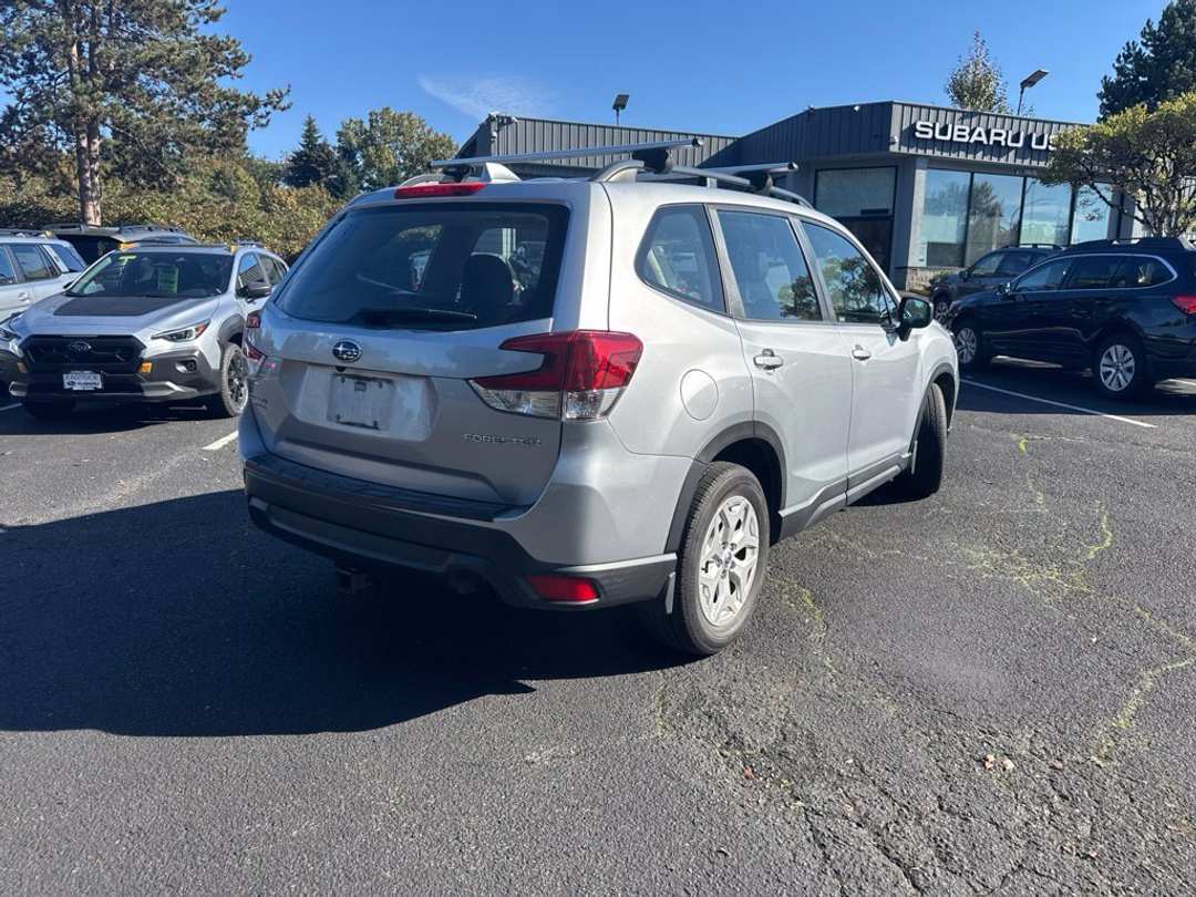 2019 Subaru Forester Base - Image 3
