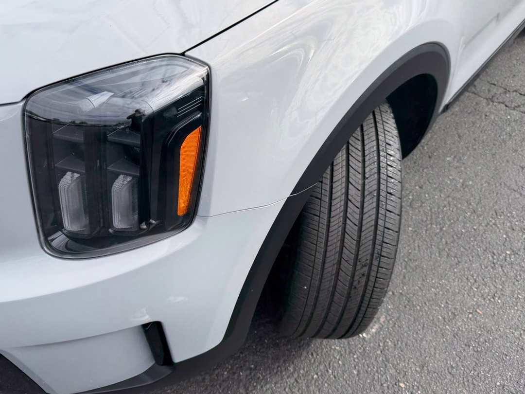 2024 Kia Telluride SXPrestige XLine - Image 3