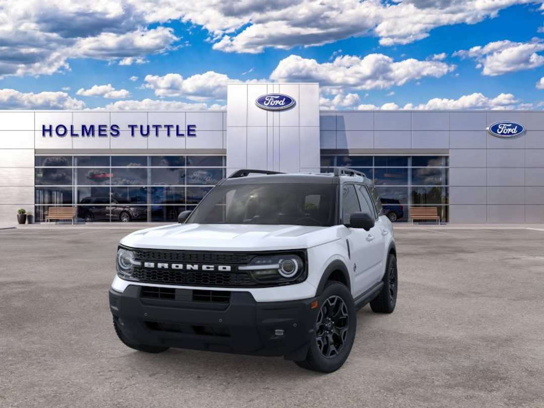 2026 Ford Bronco Sport Outer Banks - Image 2