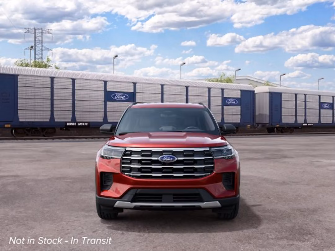 2027 Ford Explorer Active - Image 3
