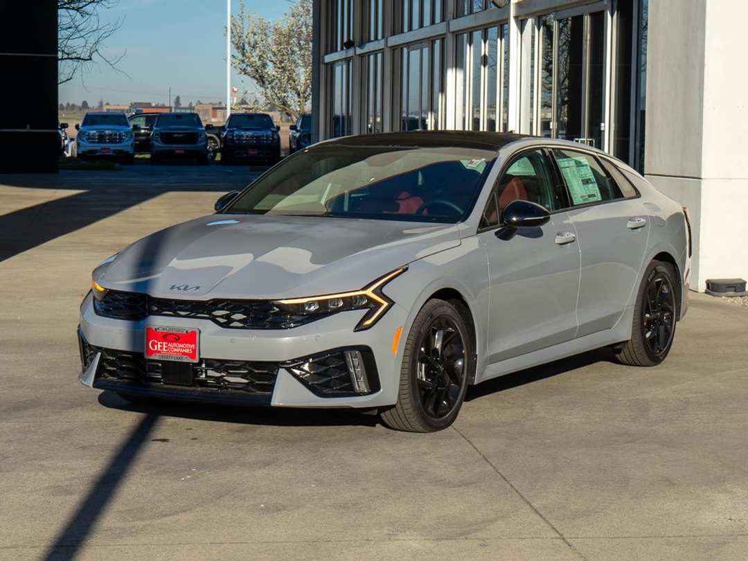 2026 Kia K5 GTLine - Image 3